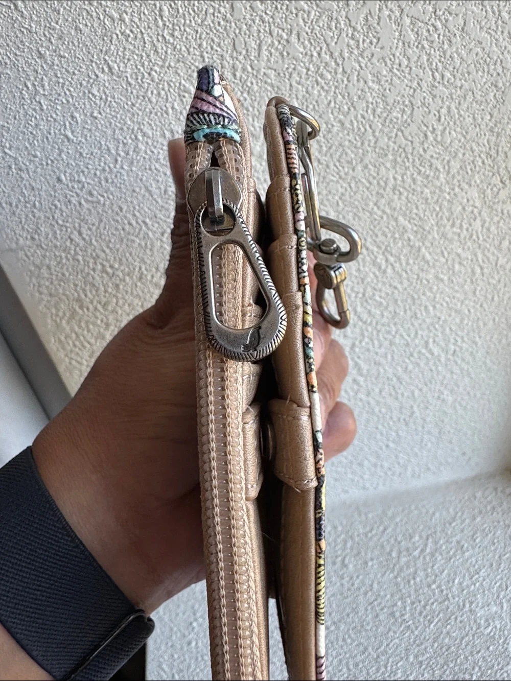 Sakroots compact key